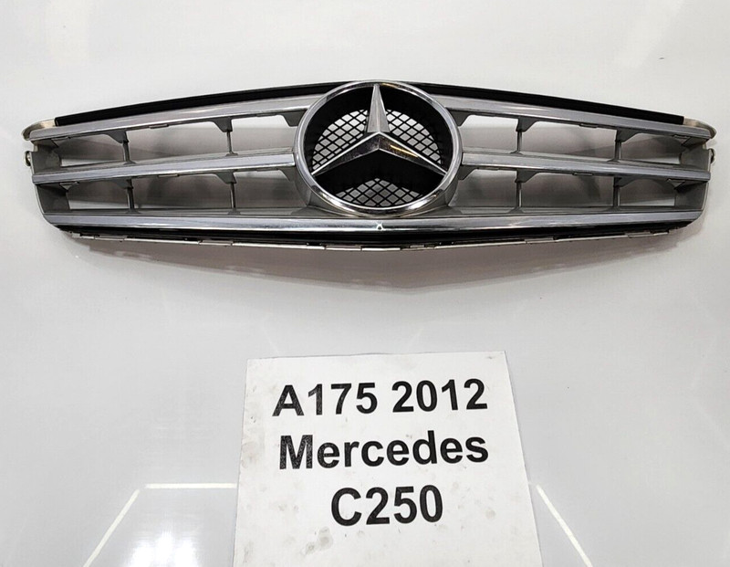 ✅ 2008-2014 OEM Mercedes W204 C250 Sedan Radiator Center Grille Mesh Panel Cover