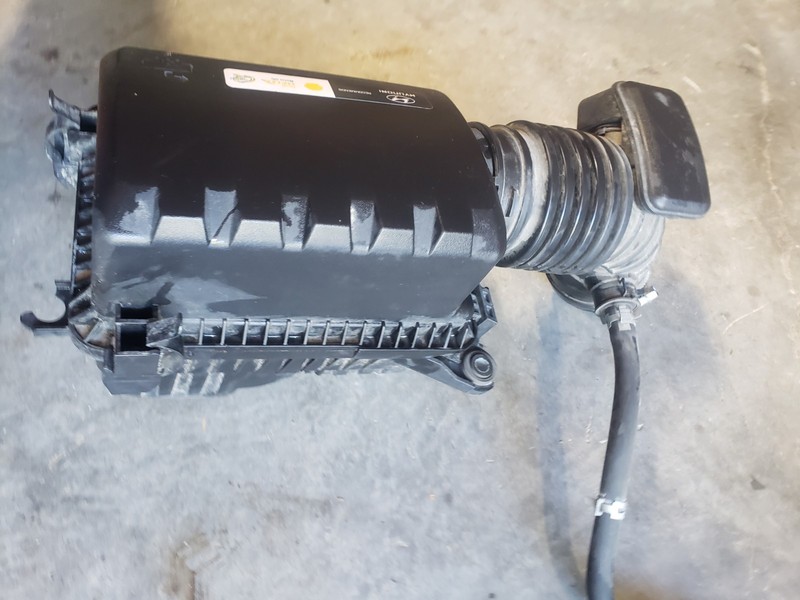 2017-2020 Hyundai Elantra 2.0L Engine Air Cleaner Intake Filter Box Housing OEM