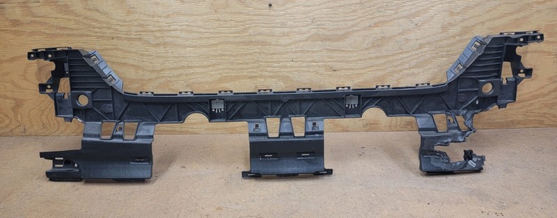 2017 - 2019 Audi A5 S-Line Rear Bumper Center Bracket 8W6.807.385 A OEM*