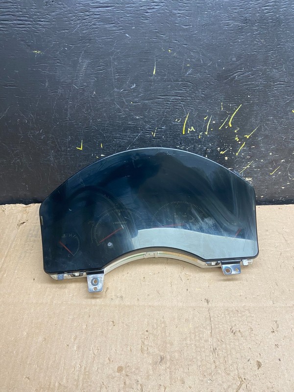 2004 to 2007 Infiniti QX56 Gauge Speedometer Cluster OEM z1621 DG