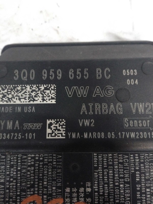 Used Air Bag Module fits: 2018 Volkswagen Atlas Air Bag below center console thr
