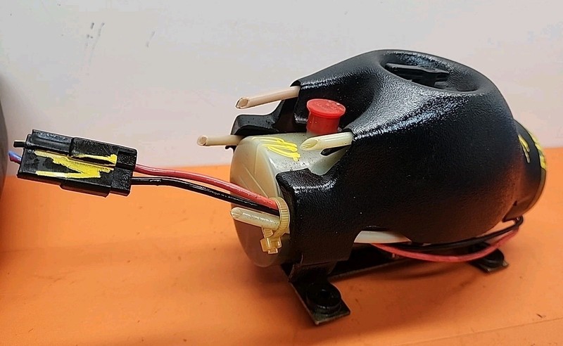 1991 - 92 Toyota Celica Convertible Electric Hydraulic Motor Pump OEM