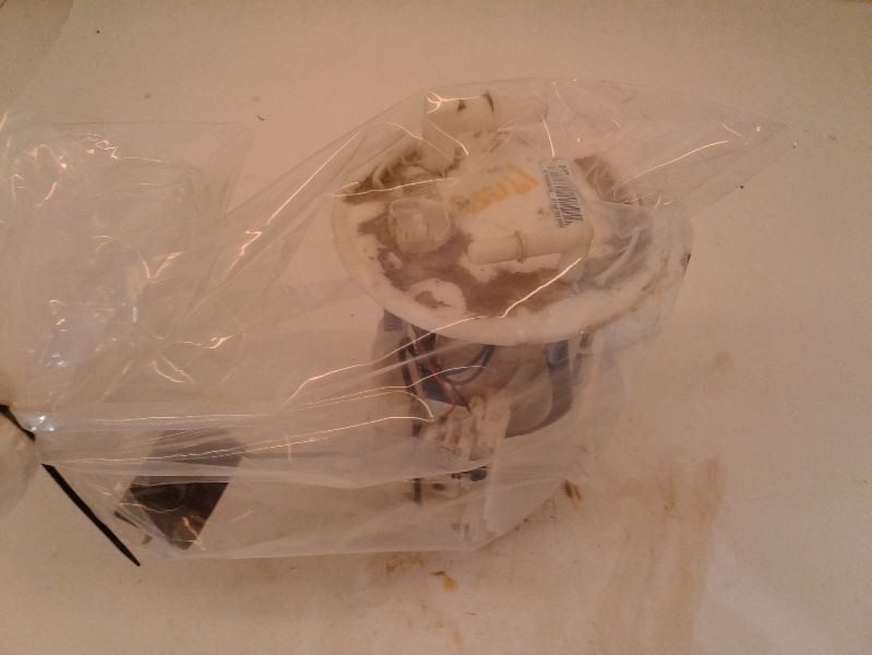 Fuel Pump Assembly FWD Fits 11-15 MKX 1985283