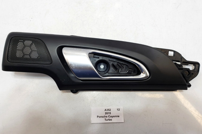 ✅ 11-18 OEM Porsche Cayenne Turbo 958 Rear Right Passenger Door Handle W/ Trim