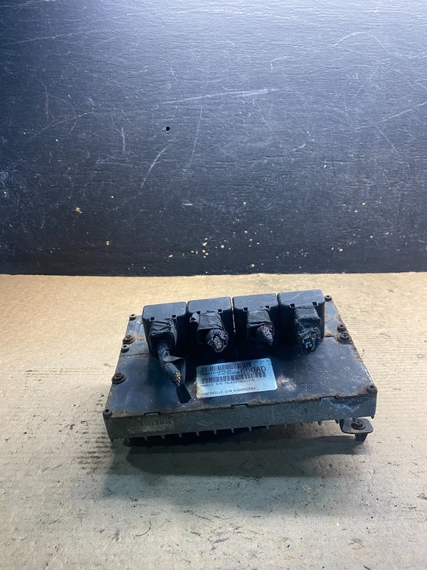 2006 Chrysler Town Country Caravan Engine Control Unit ECU Module AA3010 DG