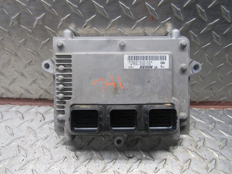 06 HONDA PILOT ENGINE CONTROL MODULE UNIT RH FRONT FWD 37820-RYP-A54 4106-200126