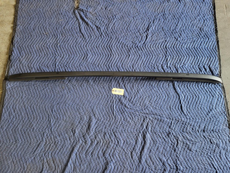 2019-2023 Jeep Renegade Right Passenger Luggage Roof Rail 2.4L FWD OEM