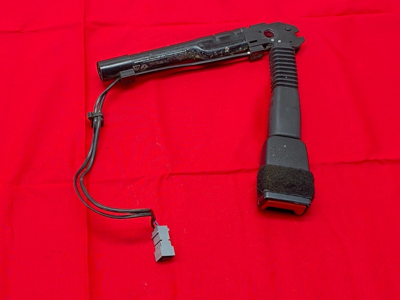 BMW E88 E89 E90 E92 1/3 Series Left Driver Side Seat Belt Buckle Tensioner OEM ✅
