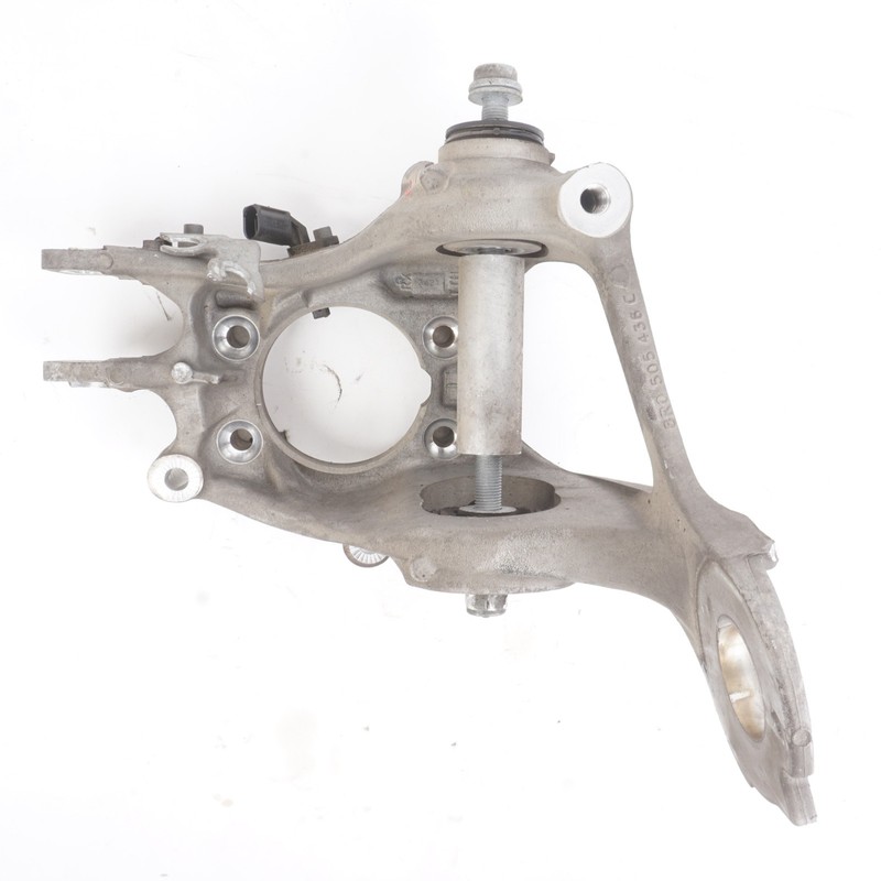 2015 - 2018 Porsche Macan 95B Rear Right Knuckle Wheel Hub OEM