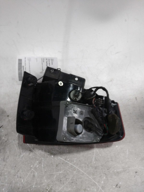 2010 Acura MDX Right Tail Light Assembly OEM 290666 Used 174K Miles