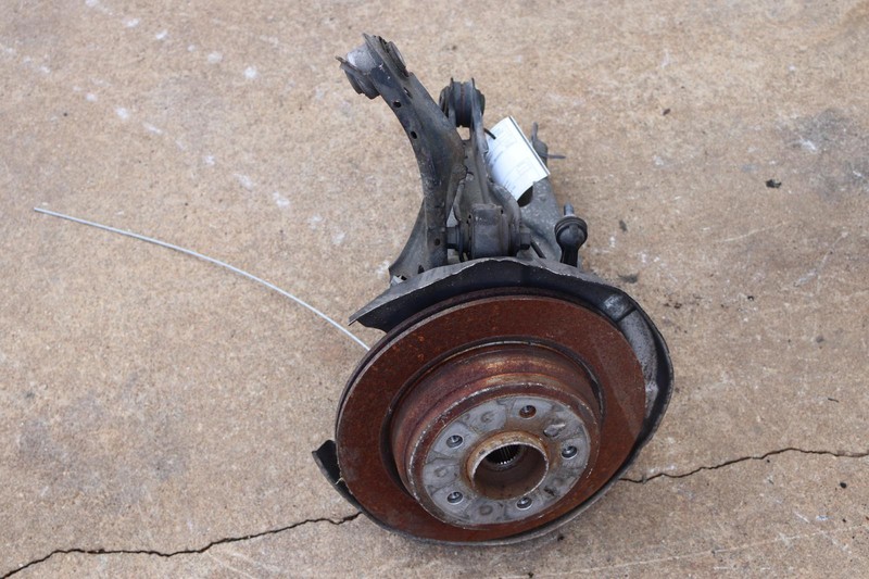 2012-2015 BMW X1 E84 RWD REAR LEFT SIDE SPINDLE KNUCKLE HUB W/ CONTROL ARMS OEM