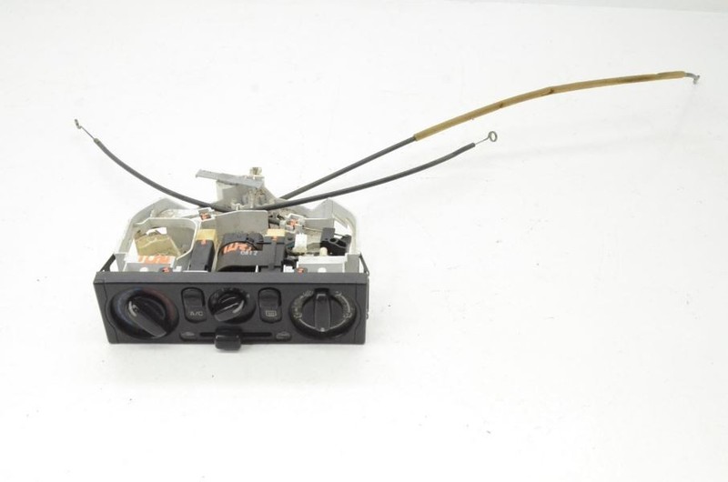 2001-2003 Mazda MX-5 Miata 1.8L Heat and Ac Temperature Control