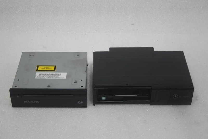 2003-2006 MERCEDES CL500 CL600 C215 CD CHANGER 6 DISC AND NAVIGATION PLAYER PAIR