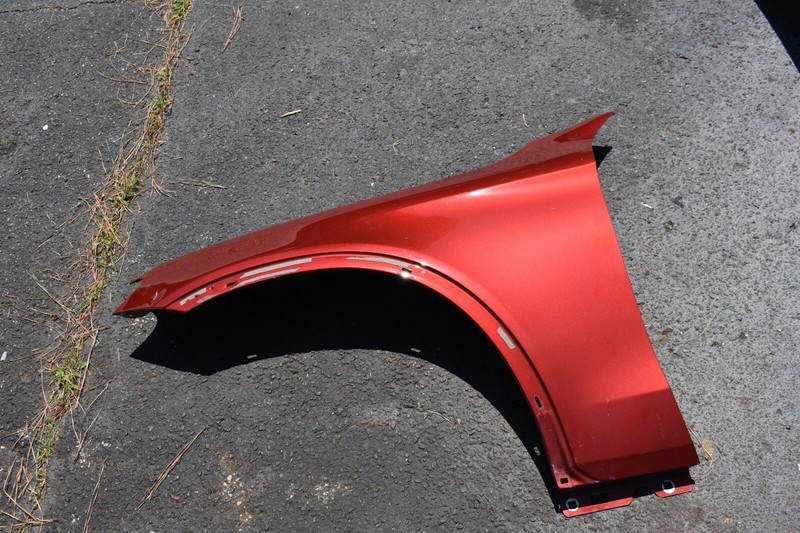MERCEDES BENZ FENDER LEFT SIDE FACTORY OEM LOCAL PICKUP