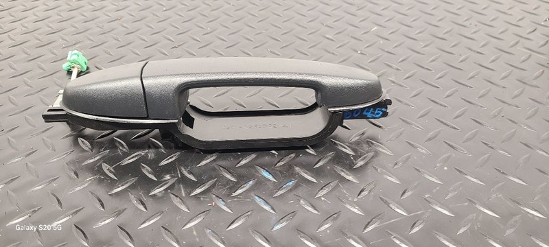 01-07 Ford Escape Rear Right Passenger Door Handle Textured OEM 8L8Z-7822404-AB
