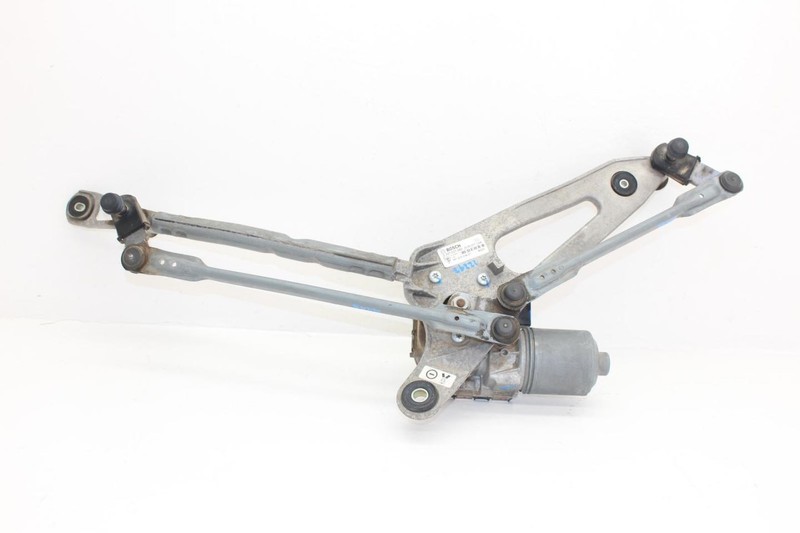 13-19 Porsche Boxster 2.7L Windshield Wiper Motor and Transmission Assembly