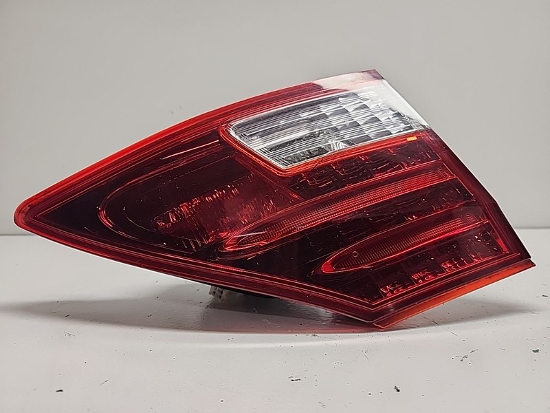 2010 - 2015 LEXUS IS250C IS350C CONVERTIBLE DRIVER LHLEFT INNER TAIL LIGHT OE