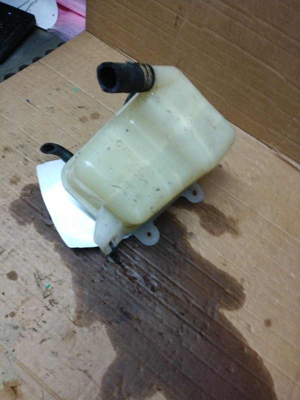 2012 MAZDA CX-9 Engine Coolant Reservoir SILVER OEM CY0115350 3.70L Used