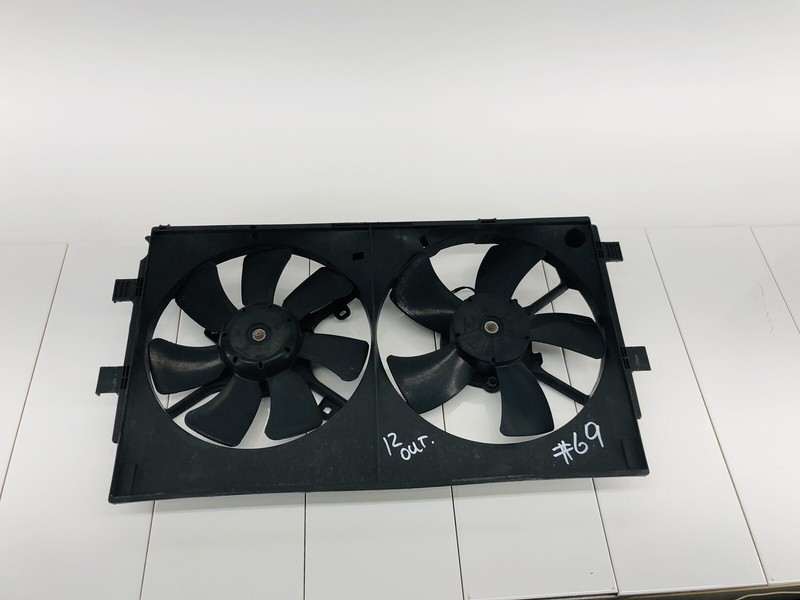 08-13 MITSUBISHI OUTLANDER 2.4L GAS ENGINE RADIATOR COOLING FAN SHROUD OEM #69