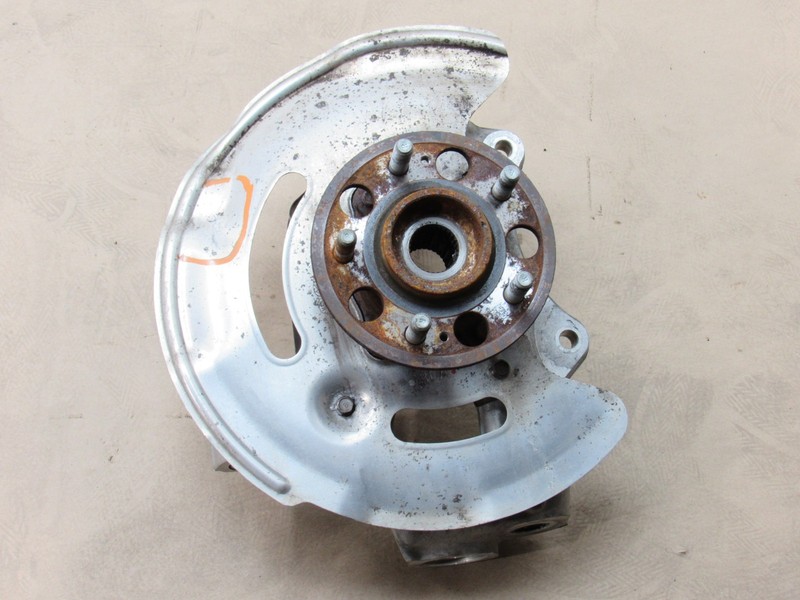 Kia Stinger GT1 2019 3.3L AWD Front Left Wheel Spindle Knuckle Hub 18-23 *