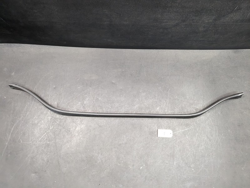 Hood Rearward Weatherstrip 2018 BMW X1 51767329397 2016 2017 2019 2020 2021