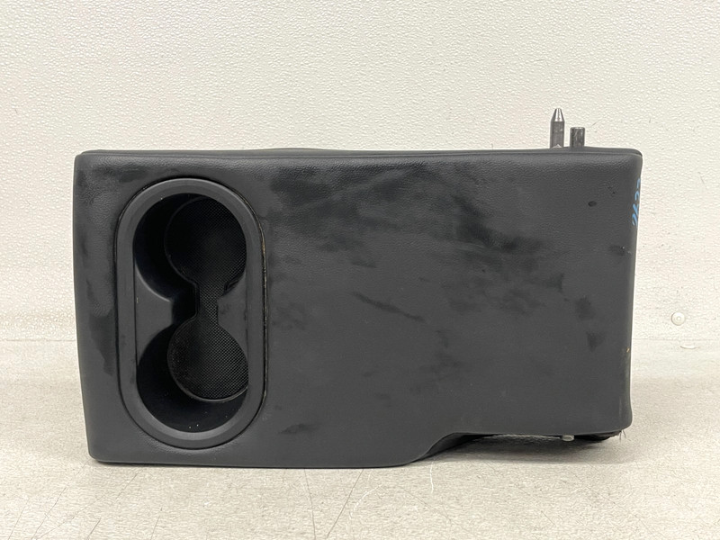 ⭐2021-2023 HYUNDAI ELANTRA REAR CENTER SEAT ARMREST & CUPHOLDER OEM LOT2677