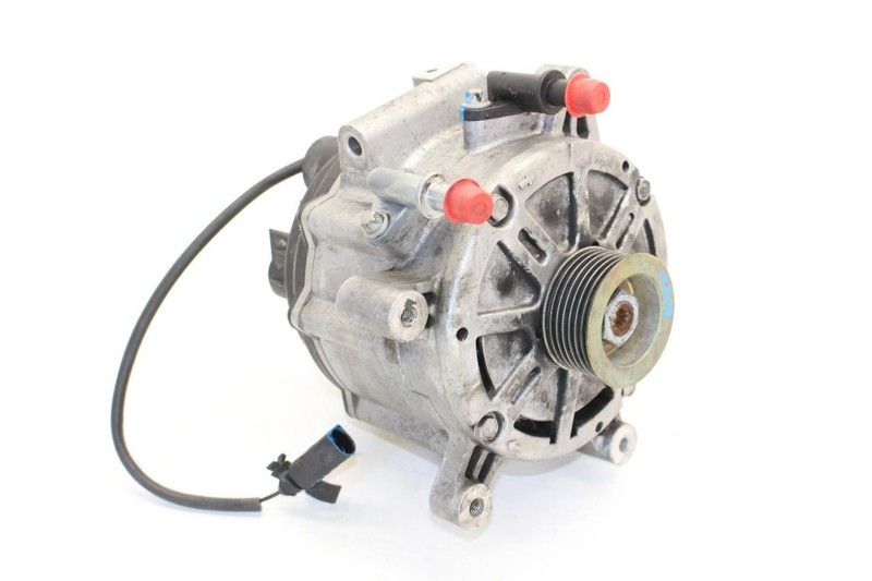 11-16 Porsche Panamera Alternator 94860302903