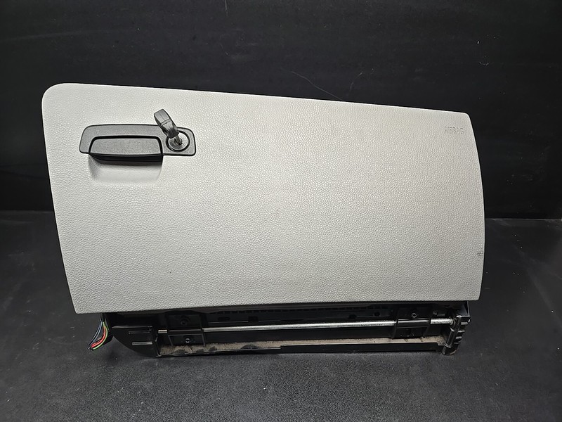 🌌BMW E93 328 335 Convertible Passenger Dash Glovebox Compartment W/Key OEM🌌