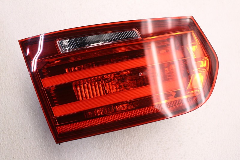 2012-2015 BMW 335XI F30 SEDAN LEFT DRIVER INNER TAILLIGHT TAIL LIGHT LID MTD OEM