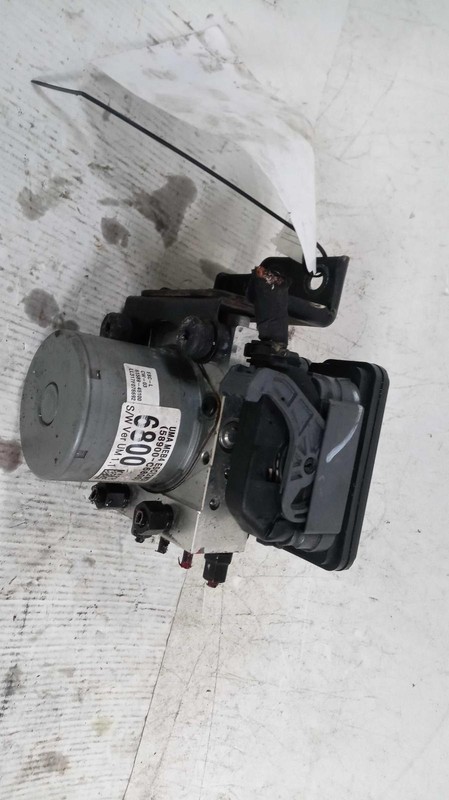 2018 KIA SORENTO ABS Pump & Motor Assembly OEM 58910C6800 124k Mi