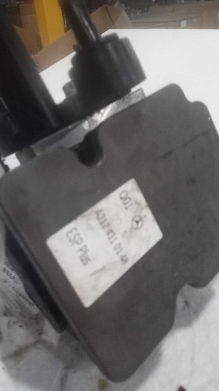 2016 Mercedes-Benz E-Class ABS Hydraulic Assembly OEM 2124310248 53k Miles