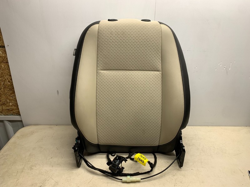 2017-2022 BUICK ENCORE RIGHT PASSENGER SIDE FRONT SEAT UPPER CUSHION/ASSEMBLY