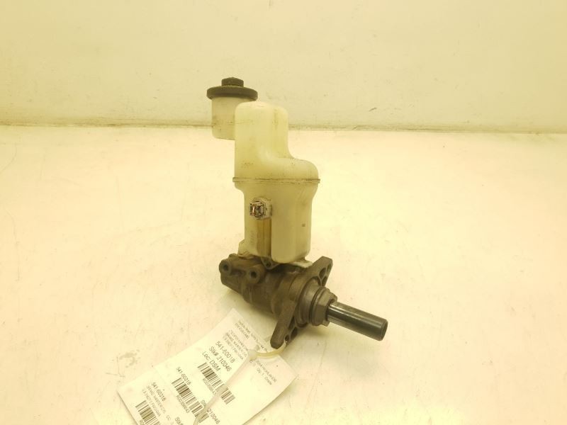 04-07 TOYOTA HIGHLANDER 3.3L FWD BRAKE MASTER CYLINDER ASSEMBLY