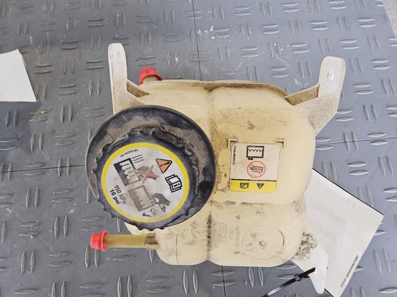 Coolant Reservoir Fits 07-15 MKX 3497451
