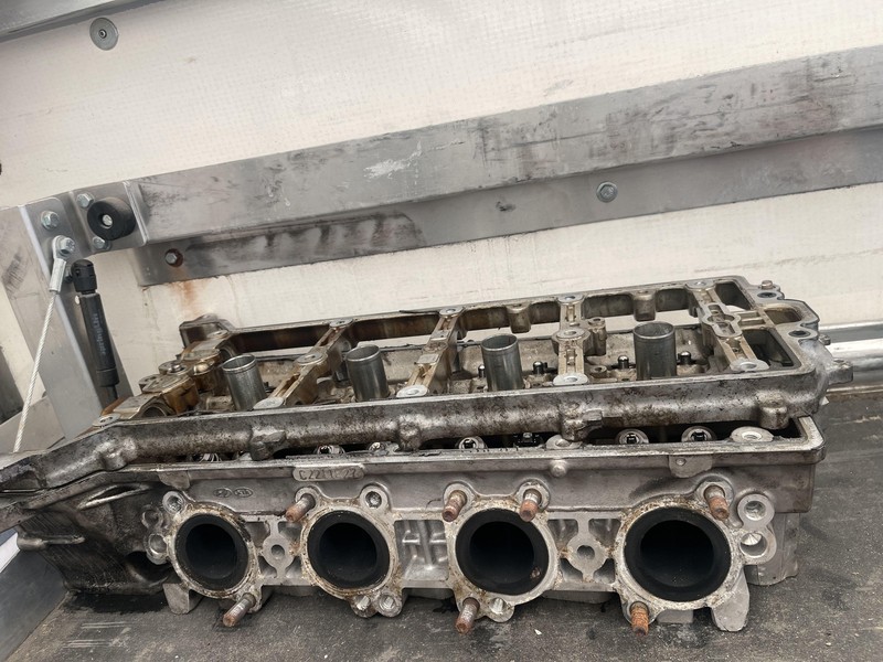 12-16 Hyundai Genesis Sdn 5.0L (VIN H 8th digit) Driver Cylinder Head Oem