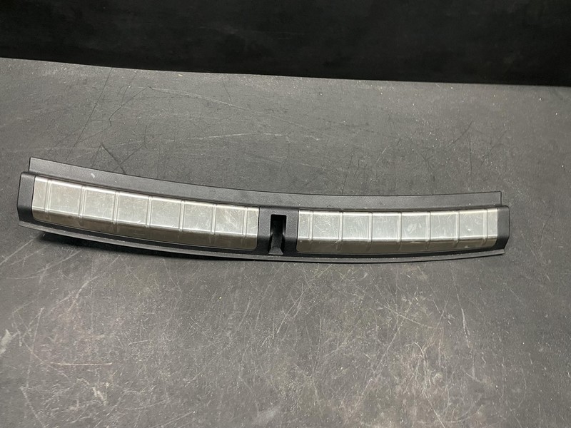 Rear Trunk End Sill Scuff Plate 2018 BMW X1 51477413689 2016 2017 2019 - 2022 X