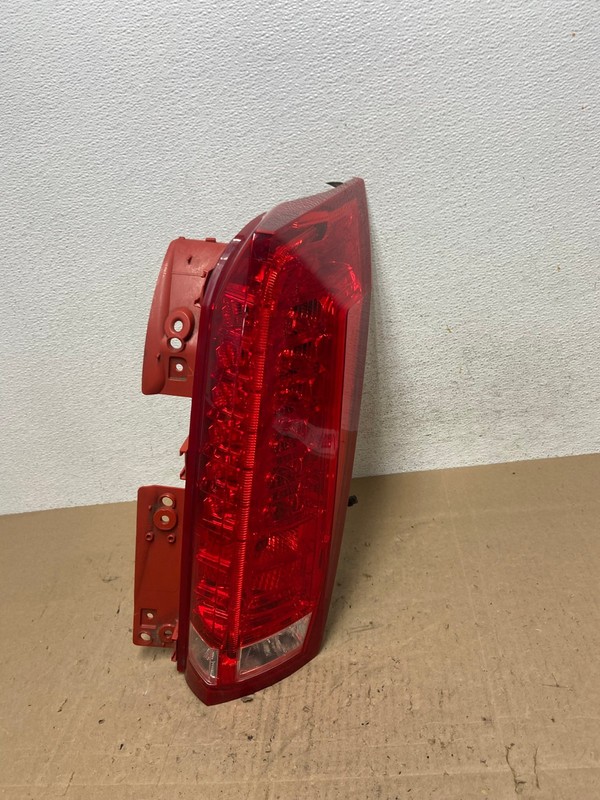 2010 to 2016 Cadillac Srx Right Passenger RH Side Tail Light AE6528 LK