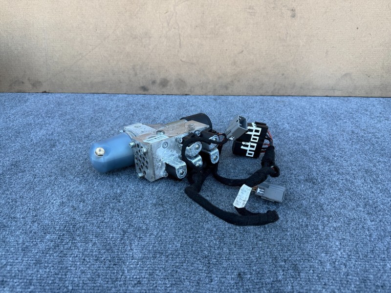 NISSAN 370Z CONVERTIBLE 2010-2019 OEM CONVERTIBLE TOP HYDRAULIC MOTOR PUMP ASSY