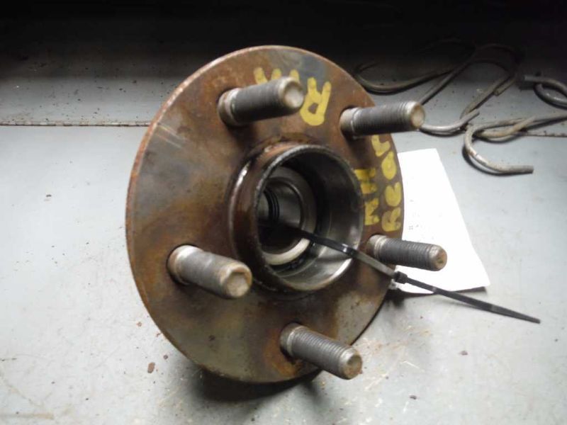 95 96 97 STRATUS HUB REAR W/ABS 110801