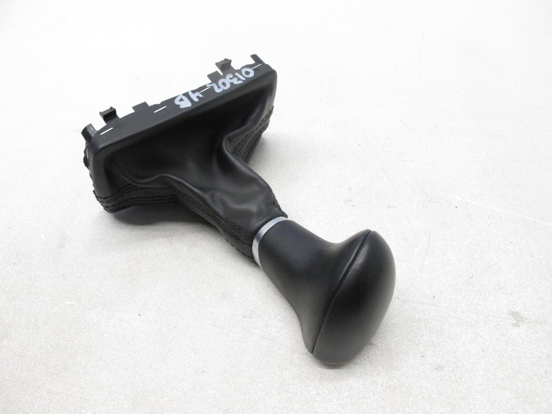 13-16 AUDI B8 A4 12-17 A5 S5 QUATTRO FWD AUTOMATIC SHIFTER KNOB BOOT OEM 013024B