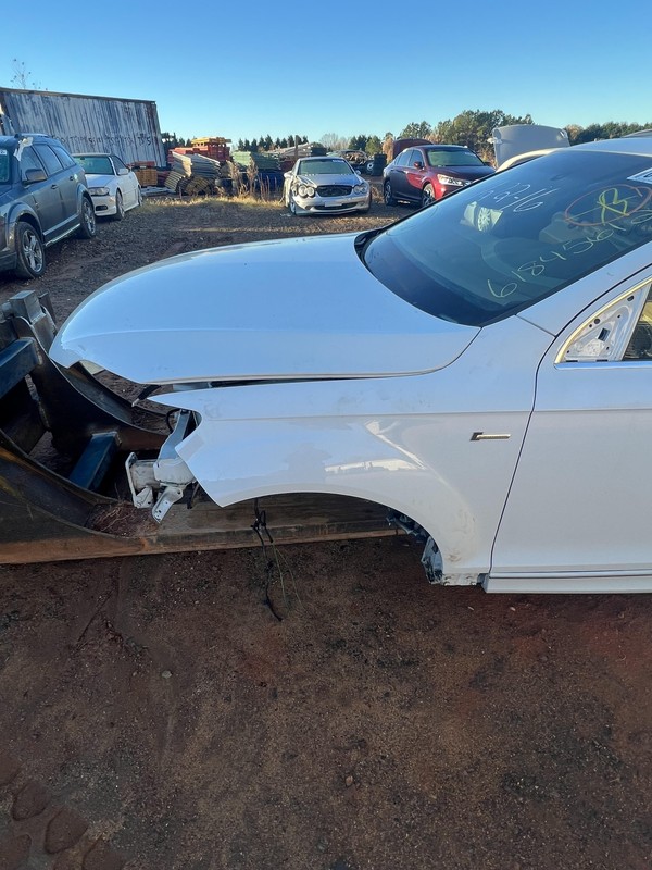 2007-2015 AUDI Q7 LEFT DRIVER SIDE FENDER OEM WHITE 2Y2Y