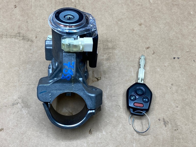 2017 SUBARU OUTBACK ENGINE IGNITION SWITCH KEY FOB SET OEM LOT788