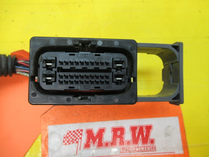WIRE PLUG CONNECTOR off ABS BRAKE PUMP CONTROLLER 11 SCION tC TC THRU MFG 5/11