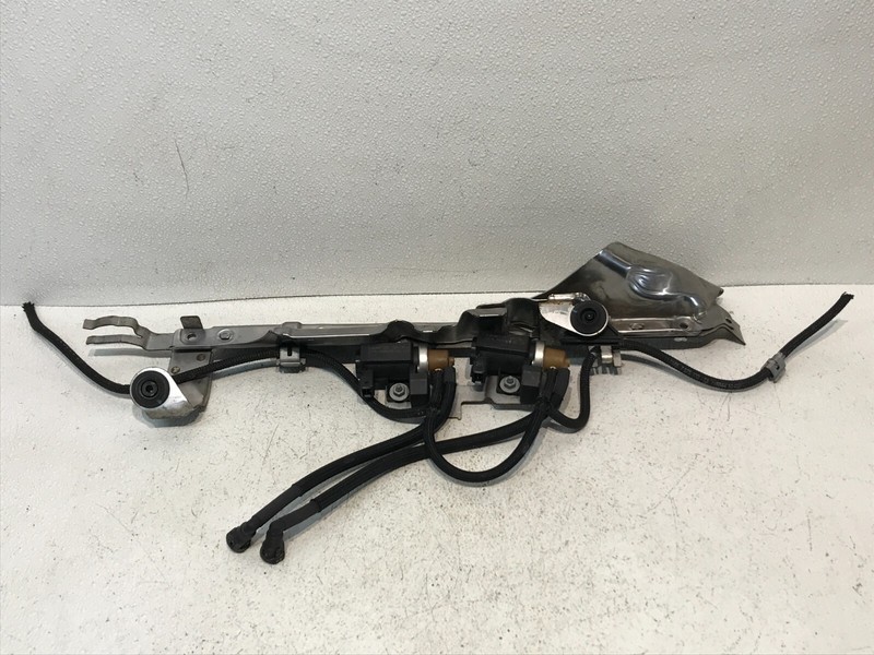 10-12 BMW 740i 3.0L Turbo Vacuum LINE Holder w/ Bracket 7575137