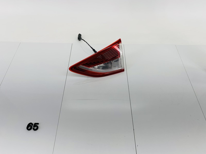 13-16 FORD ESCAPE REAR RIGHT SIDE BACK LIFTGATE INNER TAIL LIGHT BRAKE LAMP OEM