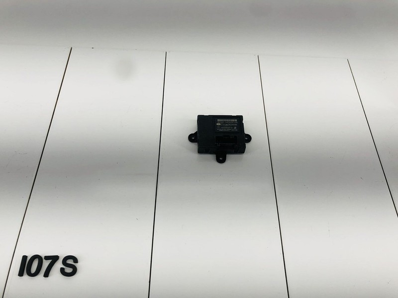 10-13 RANGE ROVER SPORT REAR RIGHT OR LEFT SIDE DOOR CONTROL MODULE OEM