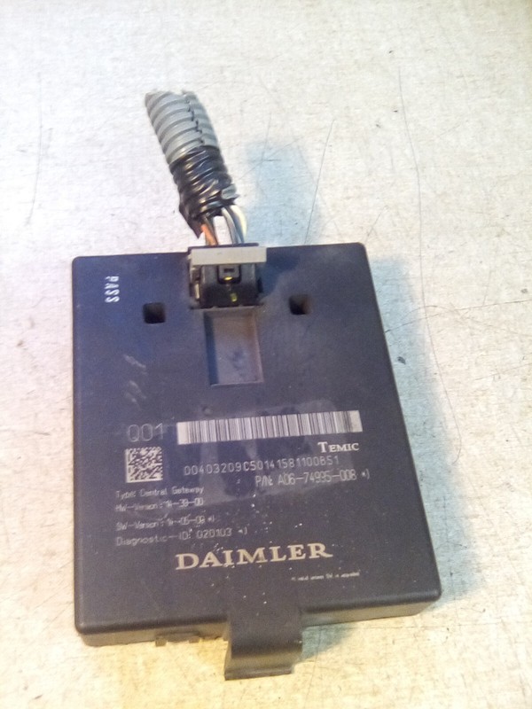 Freightliner DaimlerA06-74995-008 Central Gateway