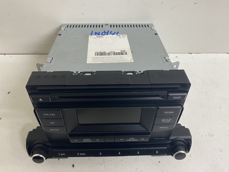 2017-2018 Hyundai Elantra 96170-F2100UAT Radio Stereo 2 DIN Disc CD Player Oem