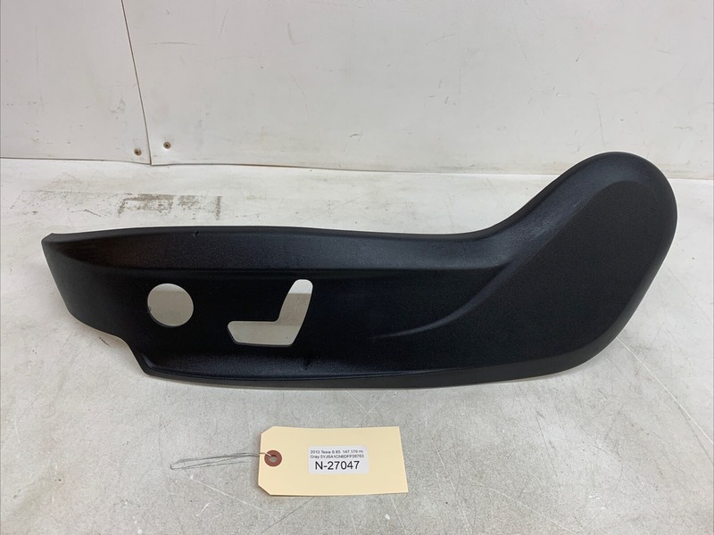 ⚡️12-15 TESLA MODEL S FRONT LEFT SEAT SIDE SWITCH TRIM COVER PANEL 27047 B101