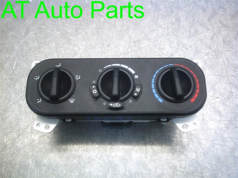 2007-2009 DODGE CALIBER COMPASS PATRIOT A/C TEMPERATURE CONTROL OEM 55111874AA